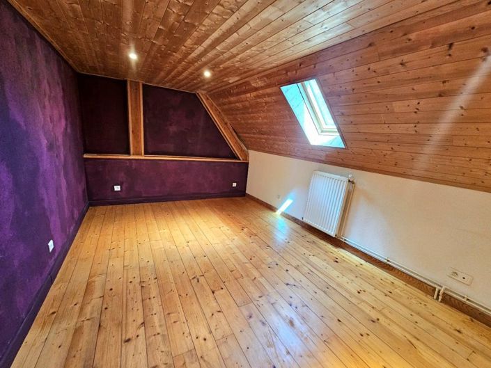 Image No.17-4 Bed House for sale