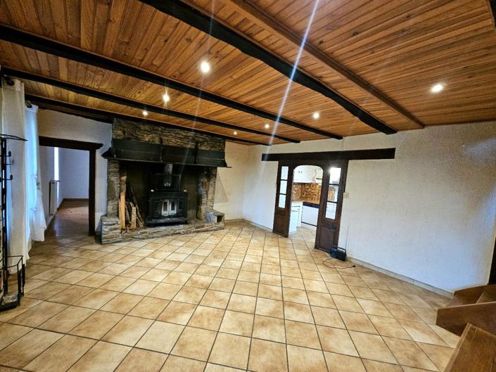 Image No.7-4 Bed House for sale