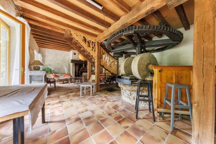 Image No.2-Propriété de 8 chambres à vendre à La Chapelle-aux-Saints