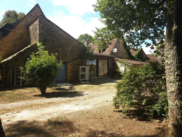 Image No.1-4 Bed Property for sale