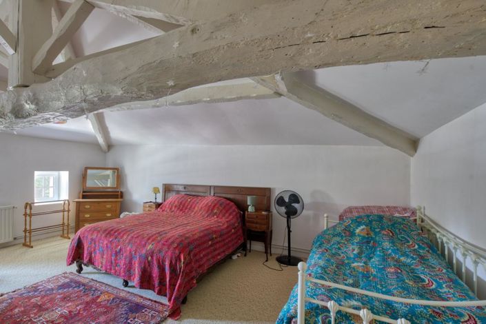 Image No.10-4 Bed Property for sale