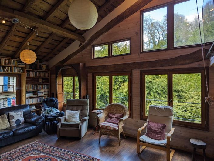 Image No.14-13 Bed Property for sale