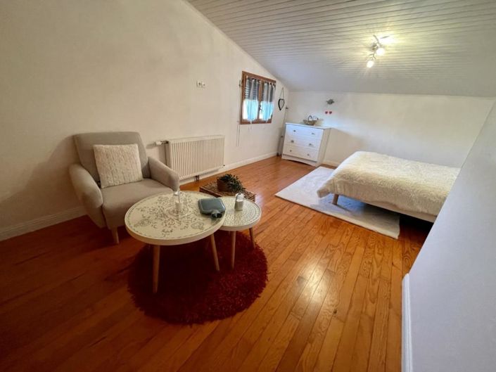 Image No.6-Propriété de 5 chambres à vendre à Romegoux