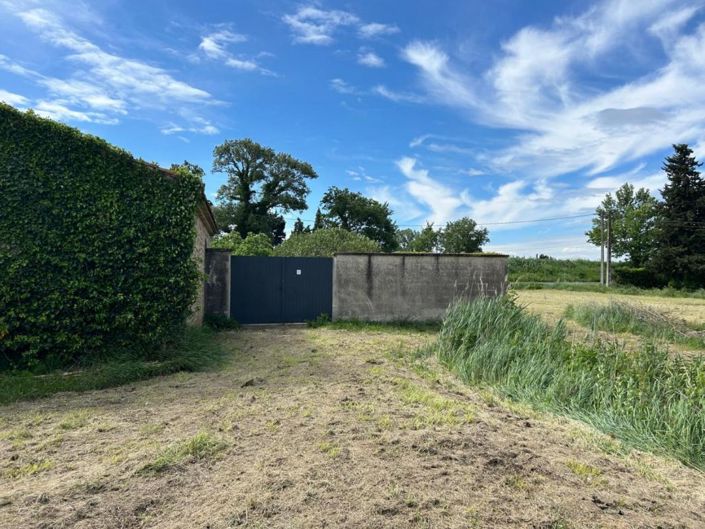 Image No.10-5 Bed Property for sale