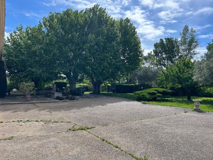 Image No.16-5 Bed Property for sale