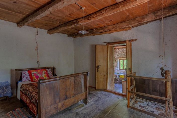 Image No.14-4 Bed Property for sale