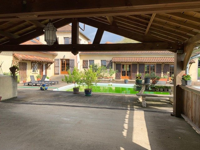 Image No.20-5 Bed House for sale