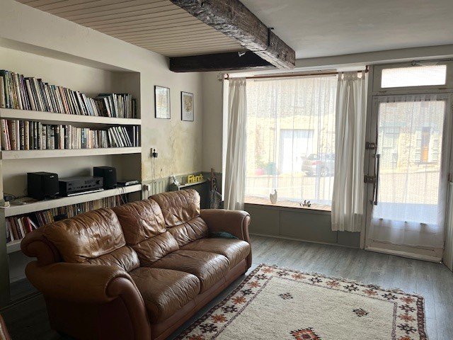 Image No.15-5 Bed House for sale