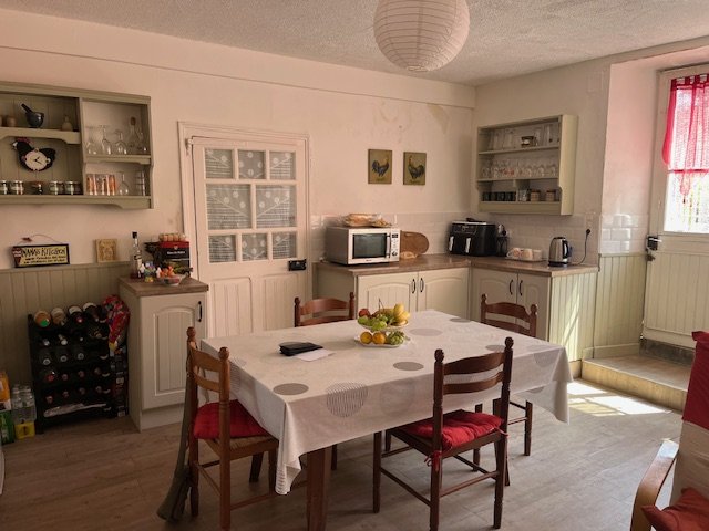 Image No.16-5 Bed House for sale