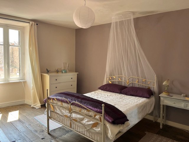 Image No.3-5 Bed House for sale