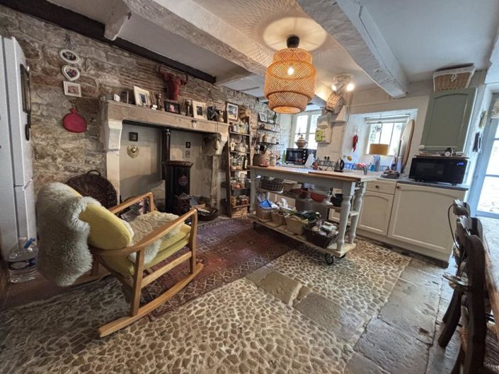 Image No.3-2 Bed House for sale