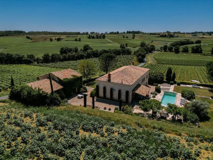 Image No.1-5 Bed Property for sale