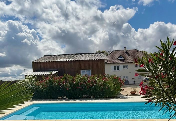 Image No.20-9 Bed Property for sale