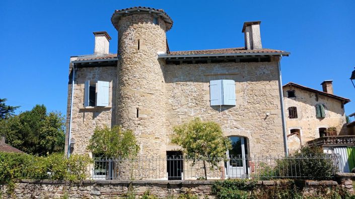 Image No.1-4 Bed Property for sale