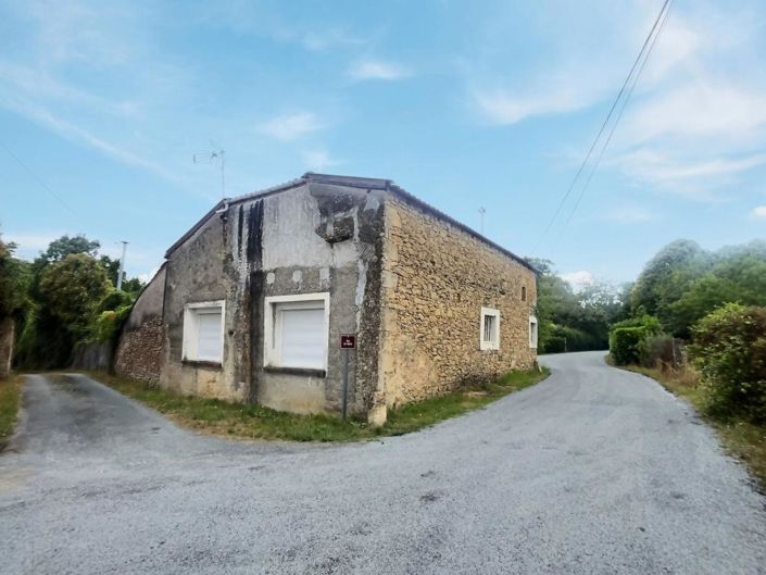 Image No.1-2 Bed House for sale
