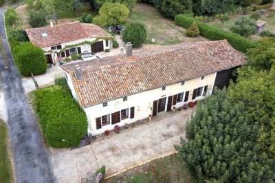 1 - Clussais-la-Pommeraie, Property