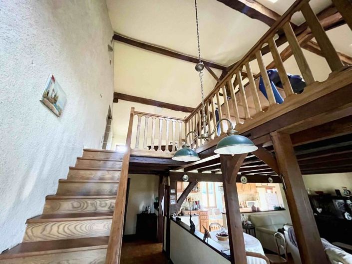 Image No.14-3 Bed Property for sale