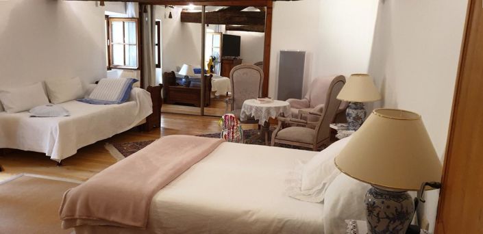 Image No.15-3 Bed Property for sale