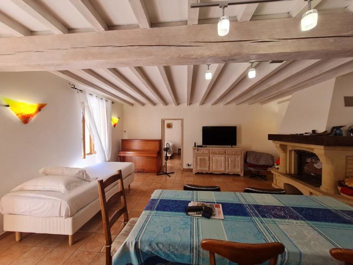 Image No.9-3 Bed Property for sale