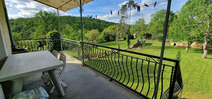 Image No.14-3 Bed Property for sale