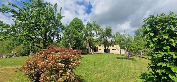 Image No.18-3 Bed Property for sale