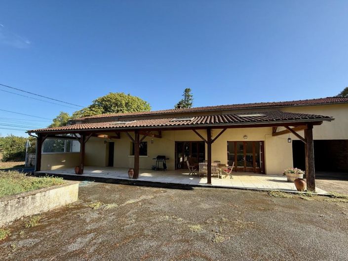 Image No.1-3 Bed Property for sale