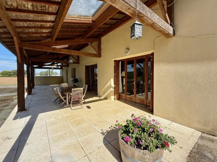 Image No.14-3 Bed Property for sale