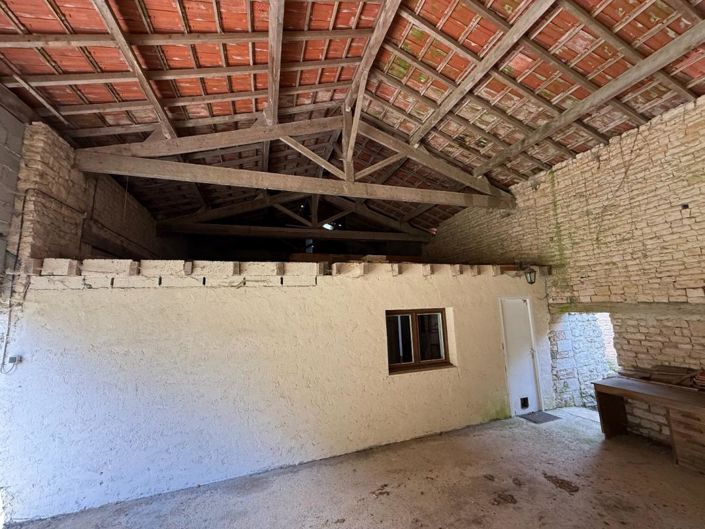 Image No.16-3 Bed Property for sale