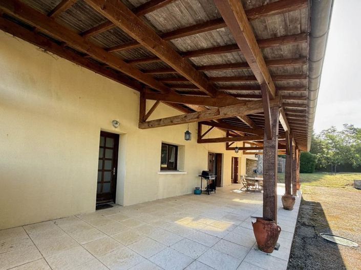 Image No.18-3 Bed Property for sale