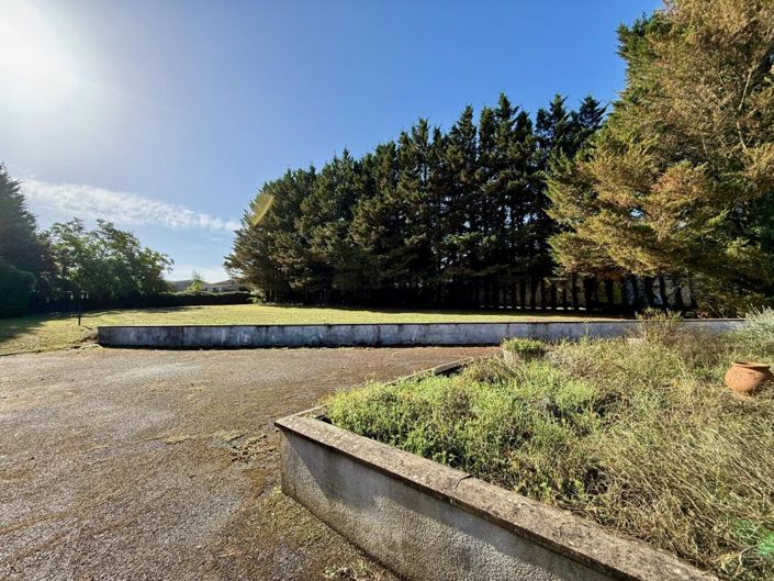 Image No.3-3 Bed Property for sale