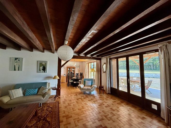 Image No.4-3 Bed Property for sale