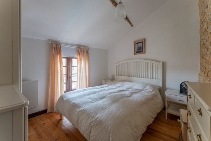 Image No.17-7 Bed House for sale