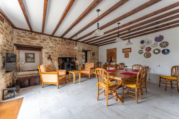 Image No.3-7 Bed House for sale