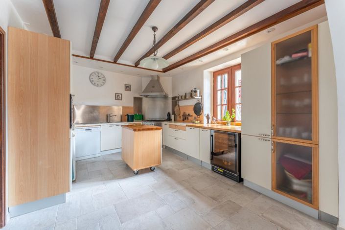 Image No.5-7 Bed House for sale