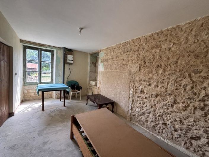 Image No.4-2 Bed House for sale