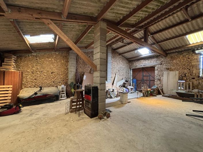 Image No.6-2 Bed House for sale