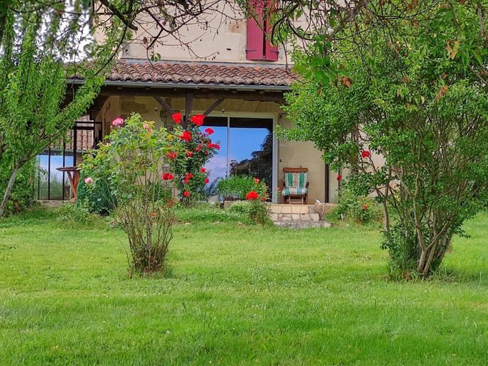 Image No.17-5 Bed Property for sale