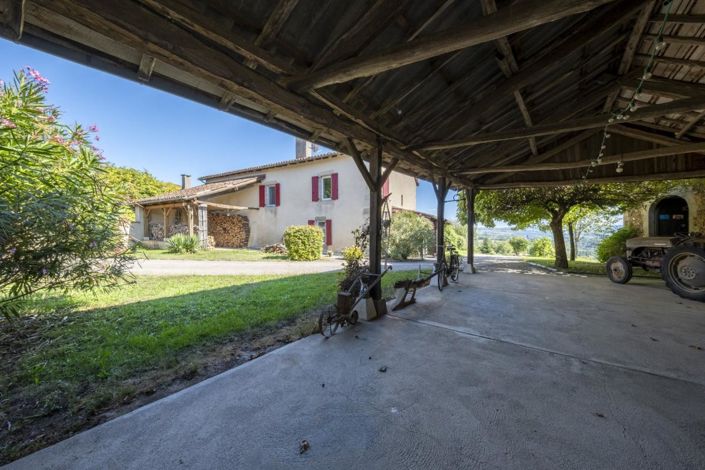 Image No.3-5 Bed Property for sale