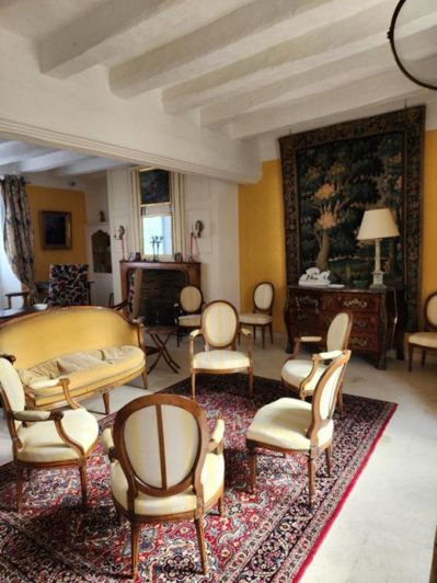 Image No.10-3 Bed House for sale