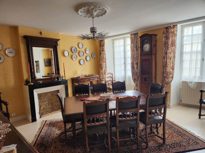 Image No.7-3 Bed House for sale