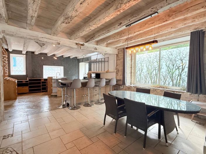 Image No.6-5 Bed Property for sale