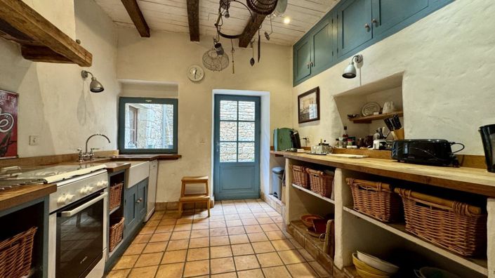 Image No.13-4 Bed House for sale