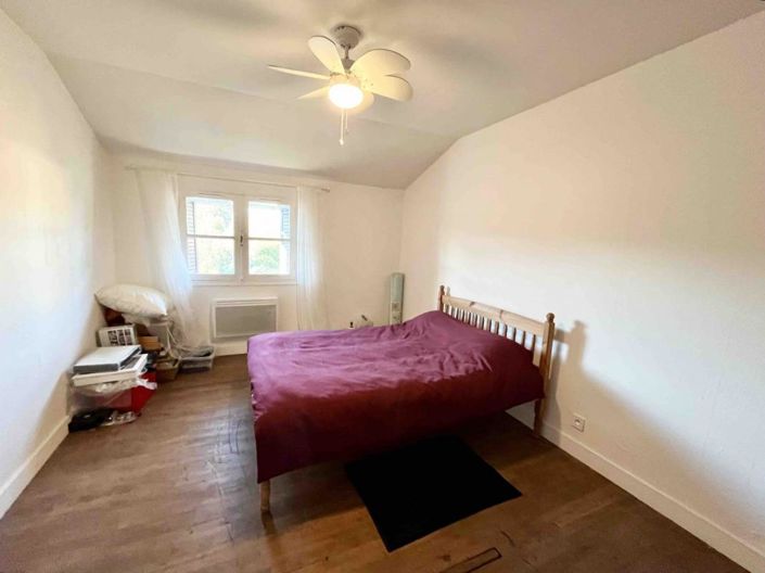 Image No.15-3 Bed House for sale