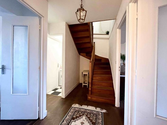 Image No.5-3 Bed House for sale