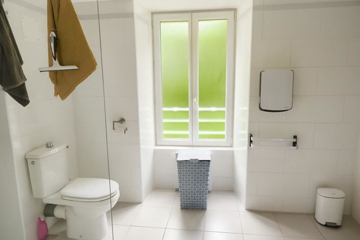 Image No.7-2 Bed Property for sale