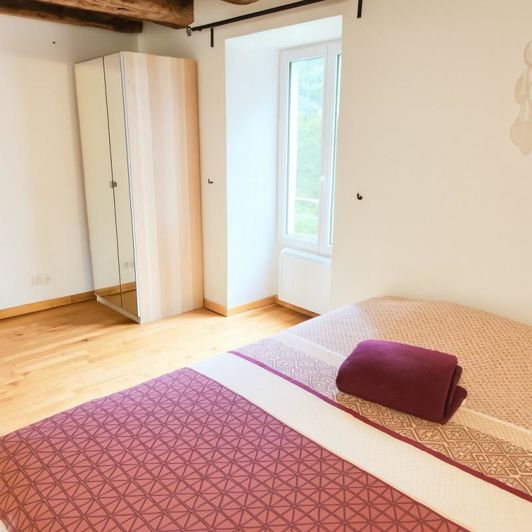 Image No.8-2 Bed Property for sale