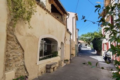 1 - La Motte-d'Aigues, Propriété