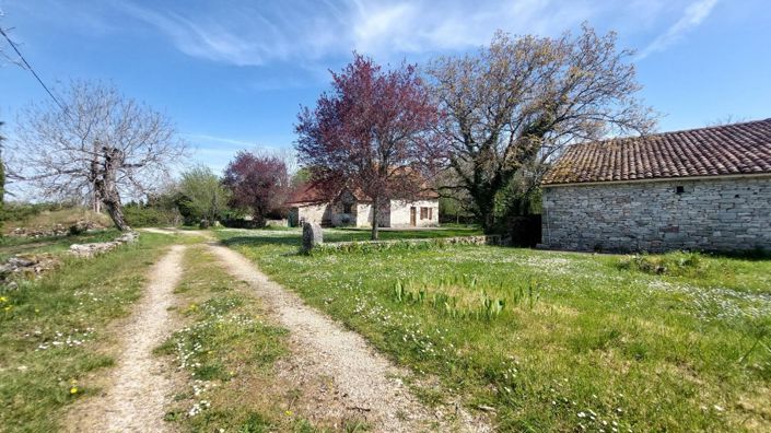 Image No.1-6 Bed House for sale