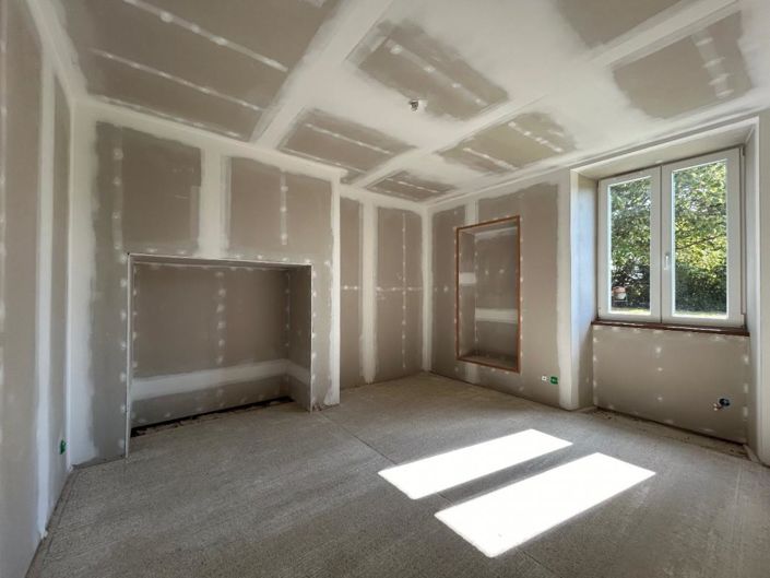 Image No.15-3 Bed Property for sale