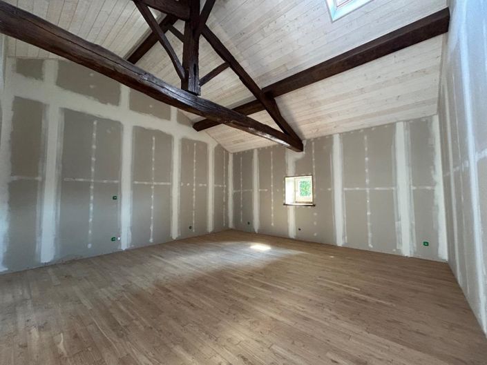 Image No.18-3 Bed Property for sale